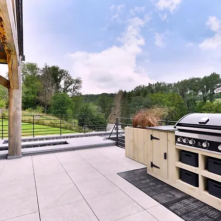 ベッド・アンド・ブレックファスト Durbuy Suites 4*